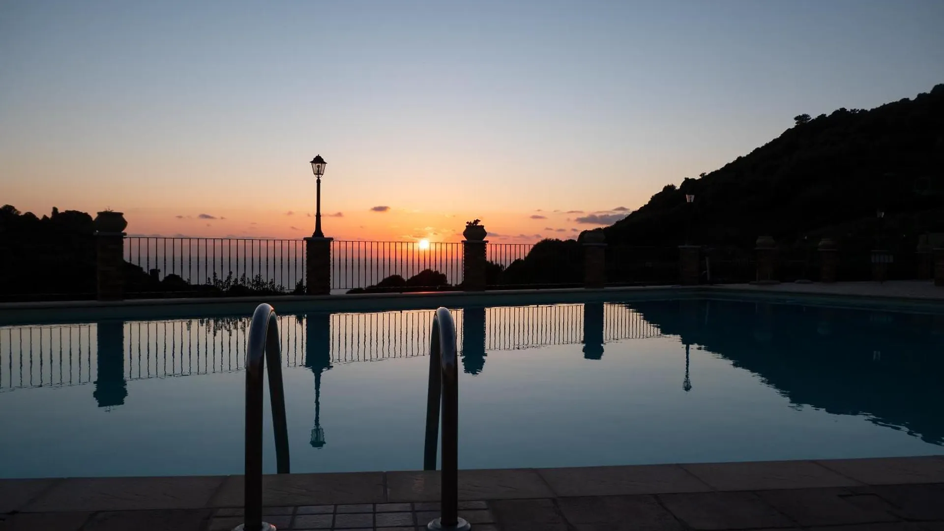 Villa Tanca Piras - Emozioni A Strapiombo Sul Mare!!! à Nebida Italie