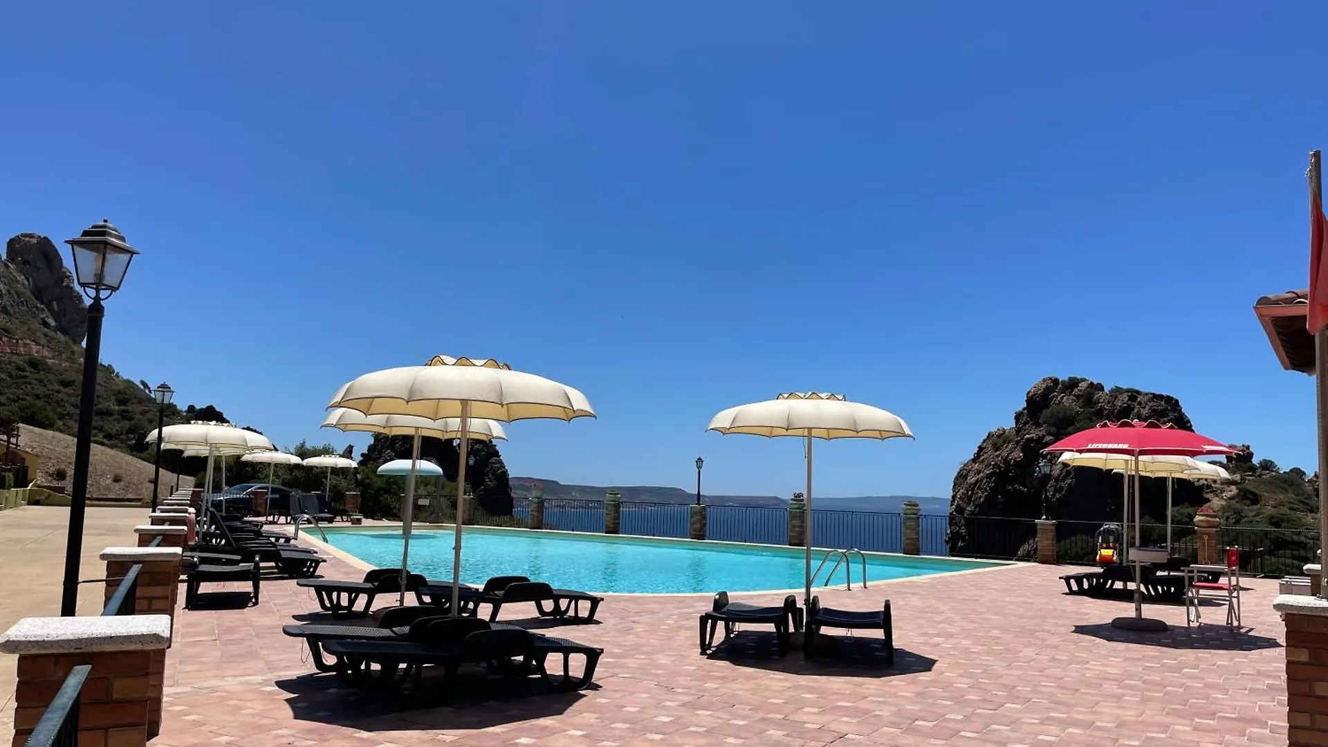 Villa Tanca Piras - Emozioni A Strapiombo Sul Mare!!! à Nebida Hébergement de vacances