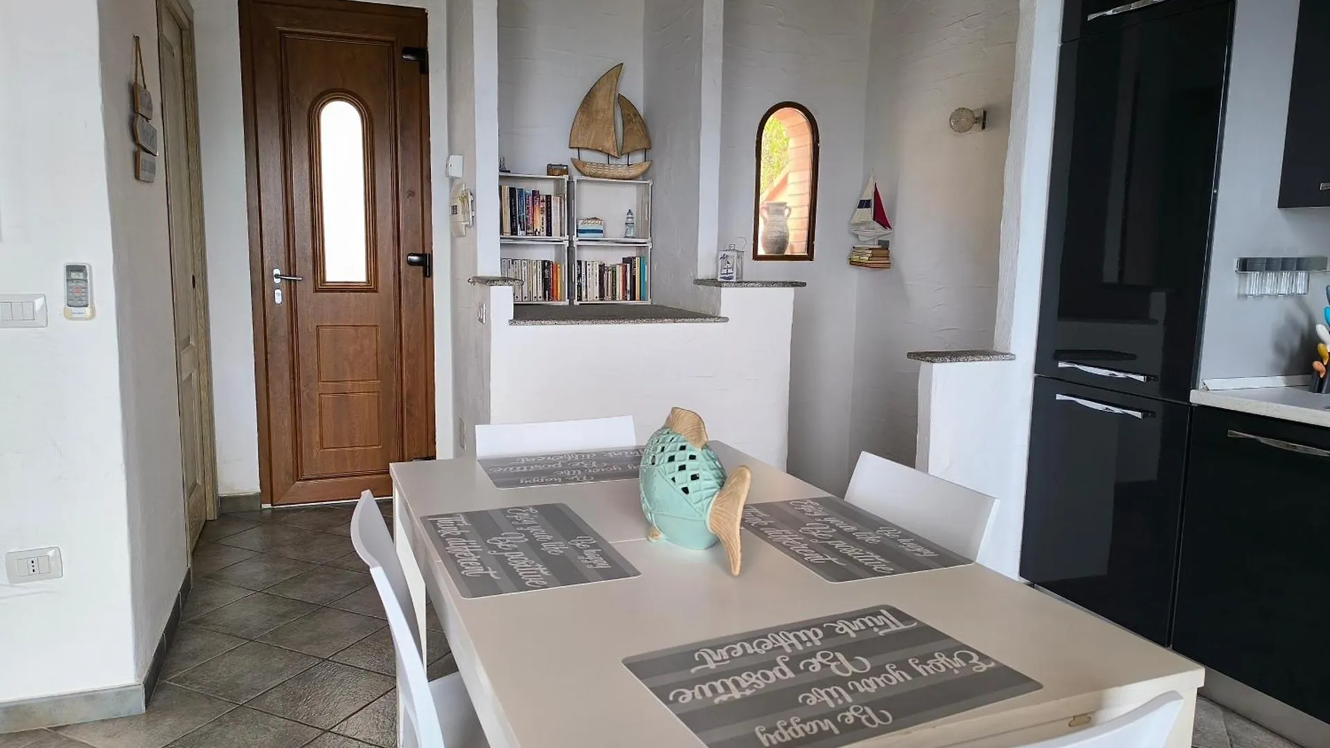 Villa Tanca Piras - Emozioni A Strapiombo Sul Mare!!! à Nebida 0*,  Italie