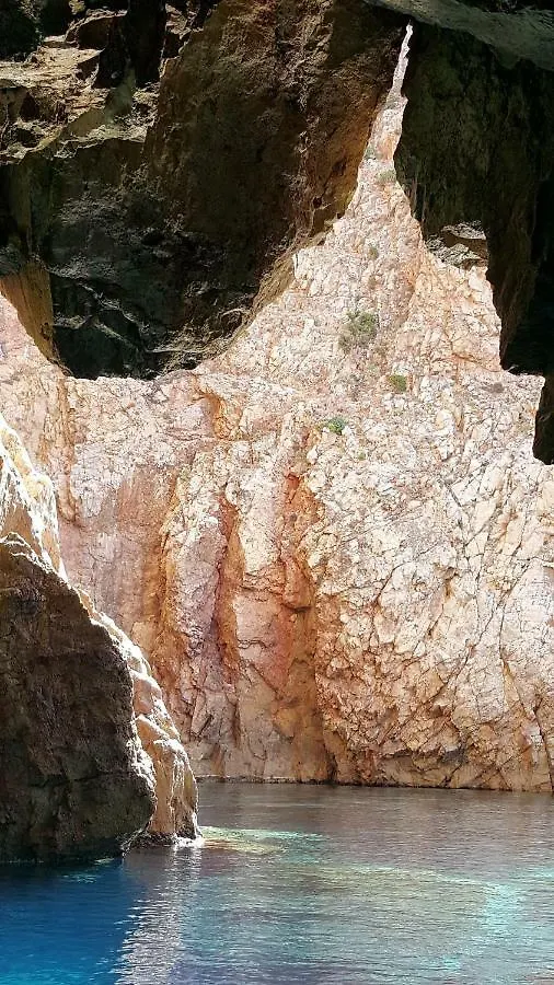 Tanca Piras - Emozioni A Strapiombo Sul Mare!!! Villa Nebida 0*,