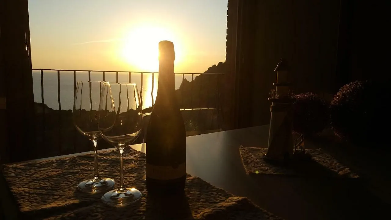 Tanca Piras - Emozioni A Strapiombo Sul Mare!!! Villa Nebida 0*,  Italy